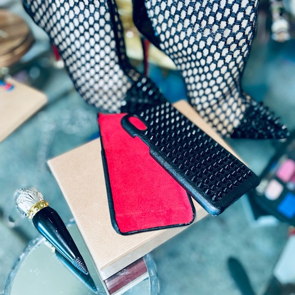 Louboutin Kios iPhone X covers - Picture 3 of 12